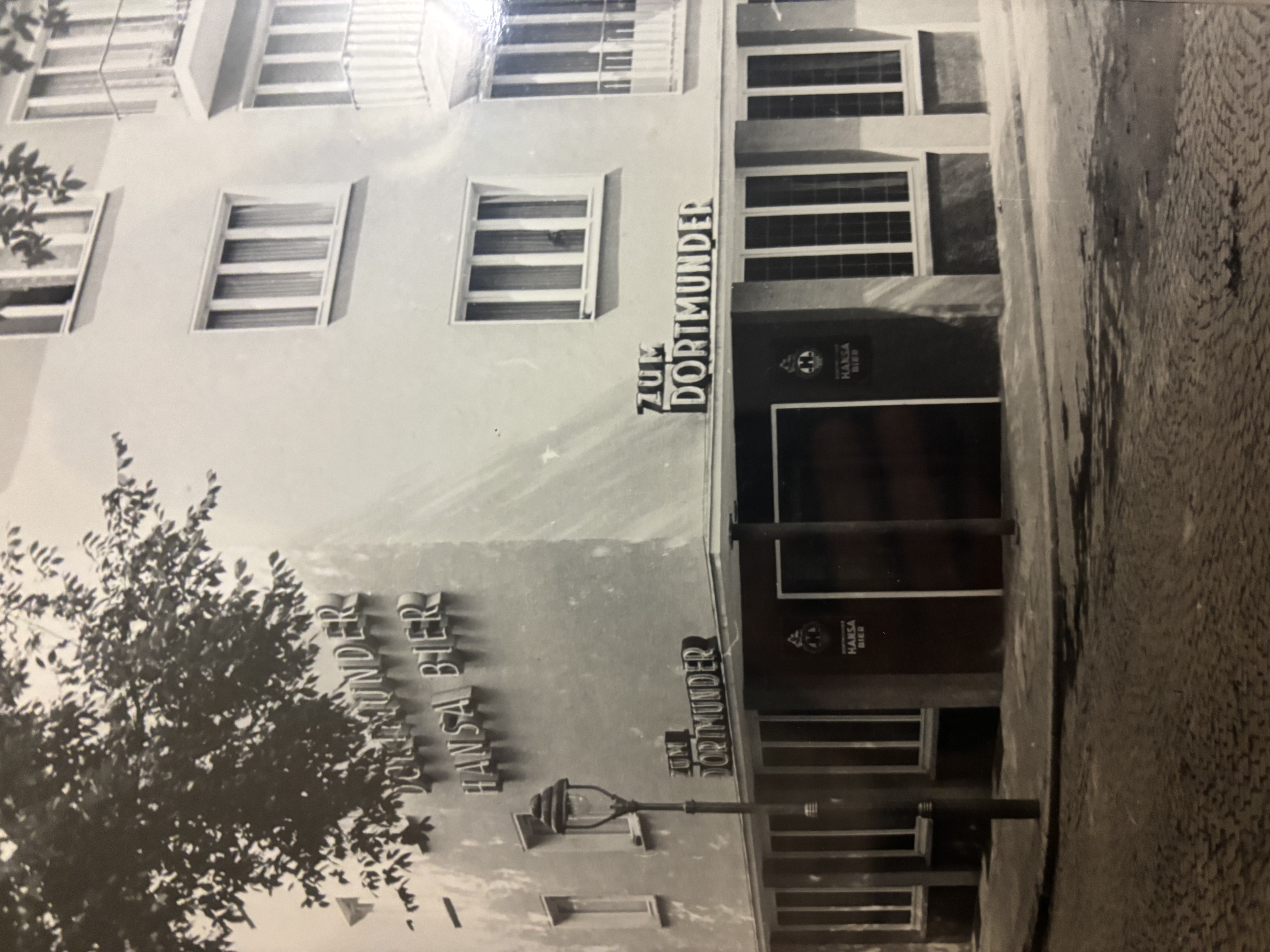 Drüje Patruon – Gäste und Stimmung